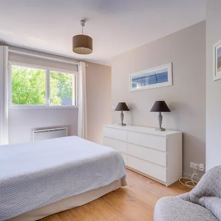Сasa de vacaciones Beautiful House In With Pool & Parking Le Bouscat