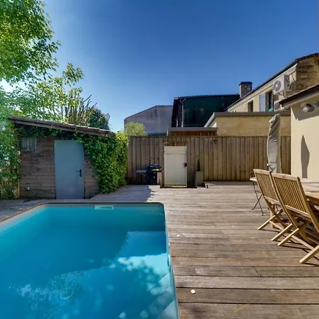 Penzion Beautiful House In With Pool & Parking Le Bouscat