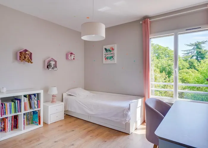 Beautiful House In With Pool & Parking Gæstehus 4*